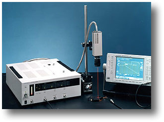 Photo (LV-1610 Laser Doppler Vibrometer & CF-5220 Analyzer)