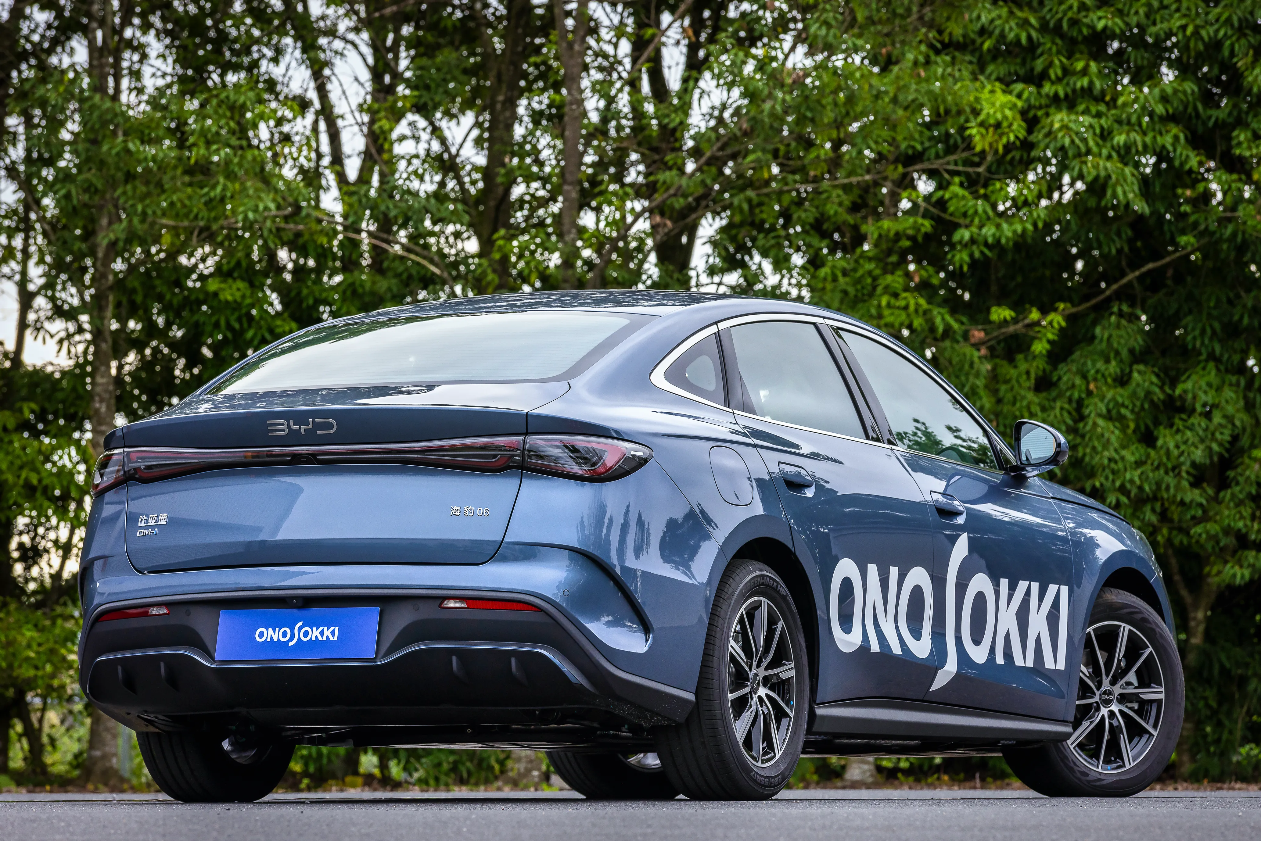 BYD 海豹06DM-i　後面
