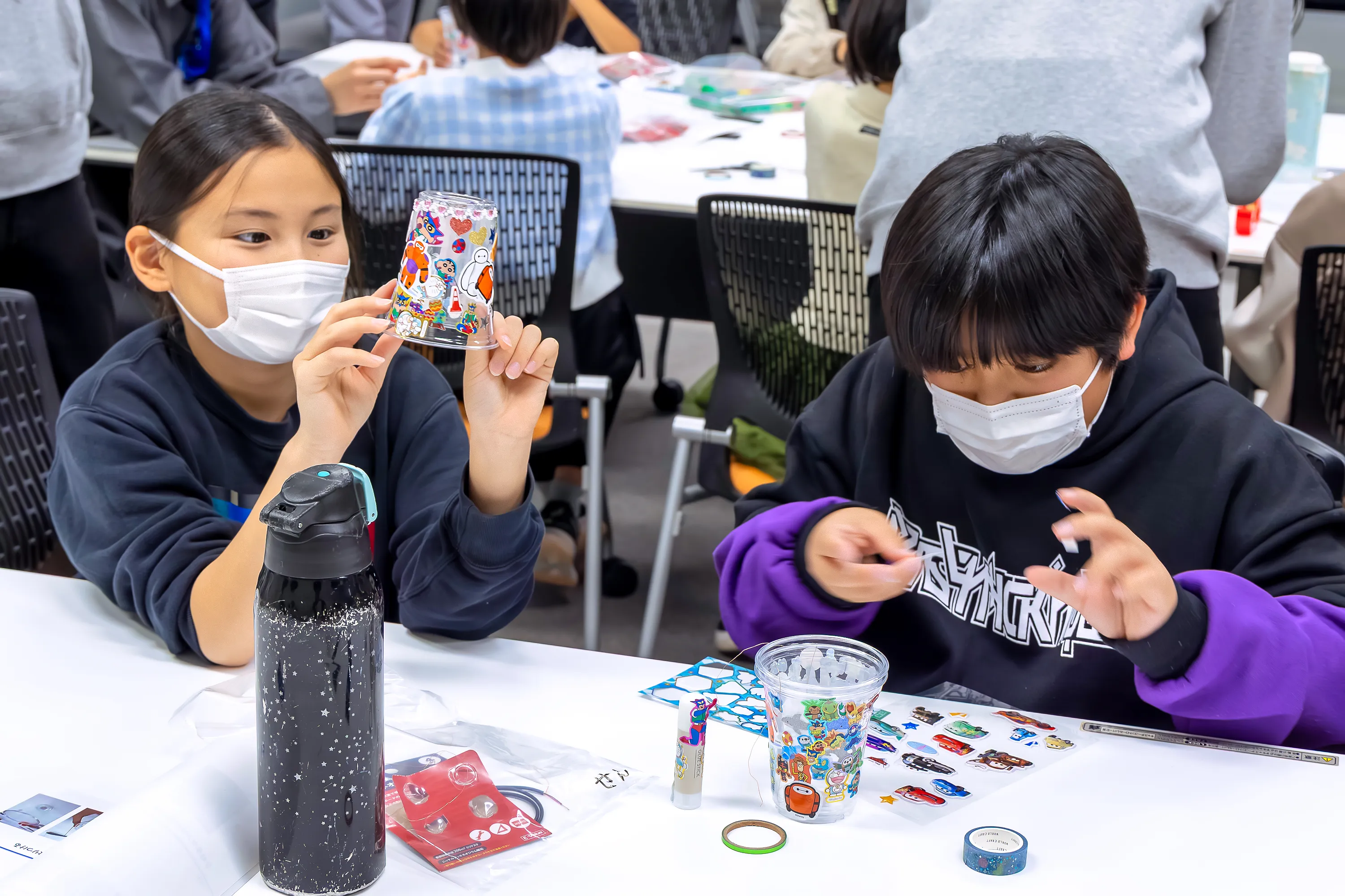 「真夏の音あそび：Myマイクをつくろう！」小学生向け学習講座を開催