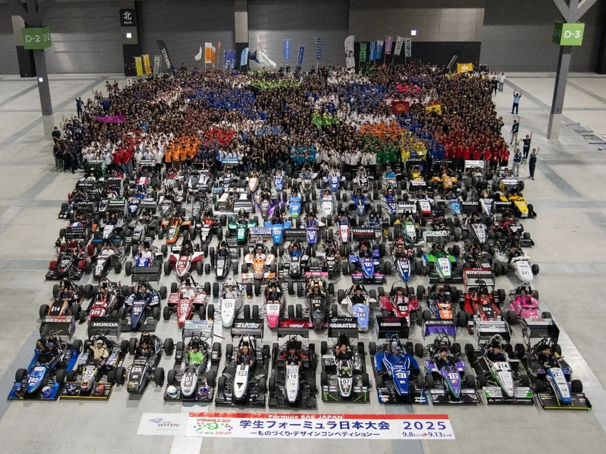 学生フォーミュラ日本大会2024集合写真