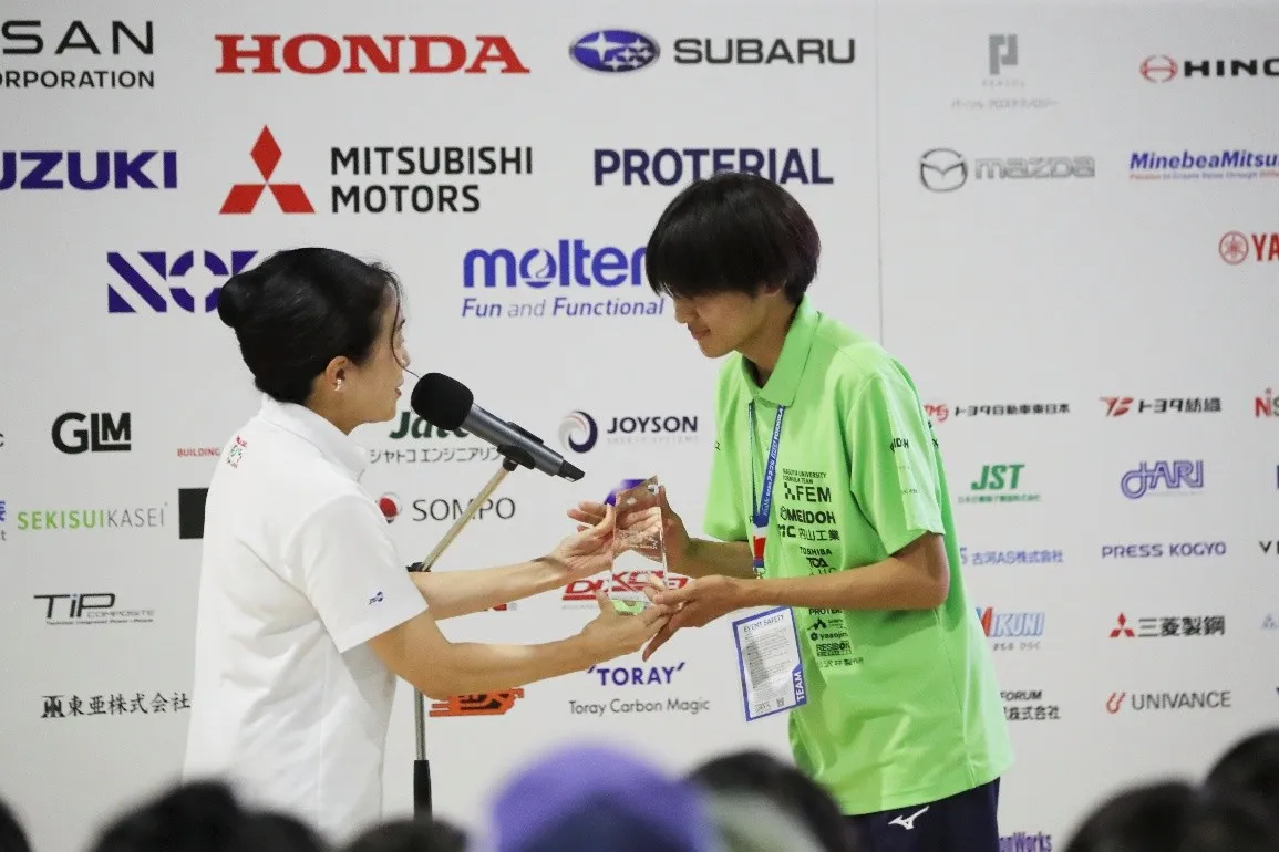 学生フォーミュラ日本大会2025集合写真